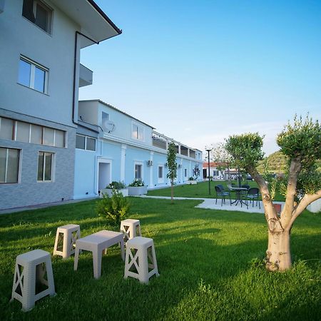 Hanna & Solei Hotel Berat Bagian luar foto