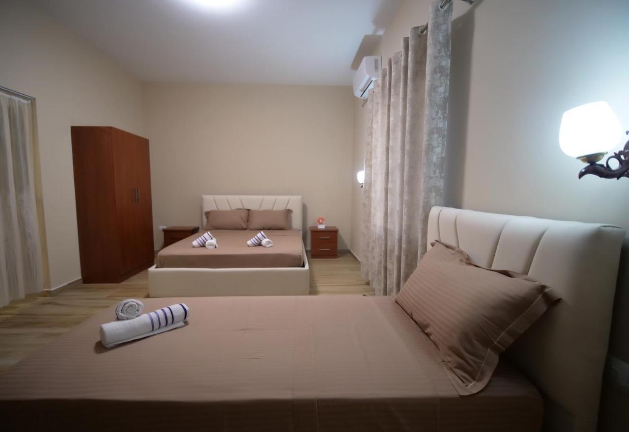 Hanna & Solei Hotel Berat Bagian luar foto