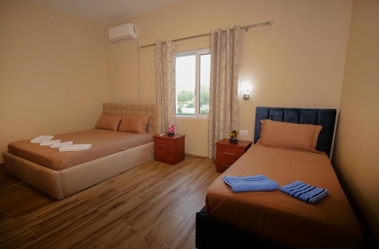 Hanna & Solei Hotel Berat Bagian luar foto