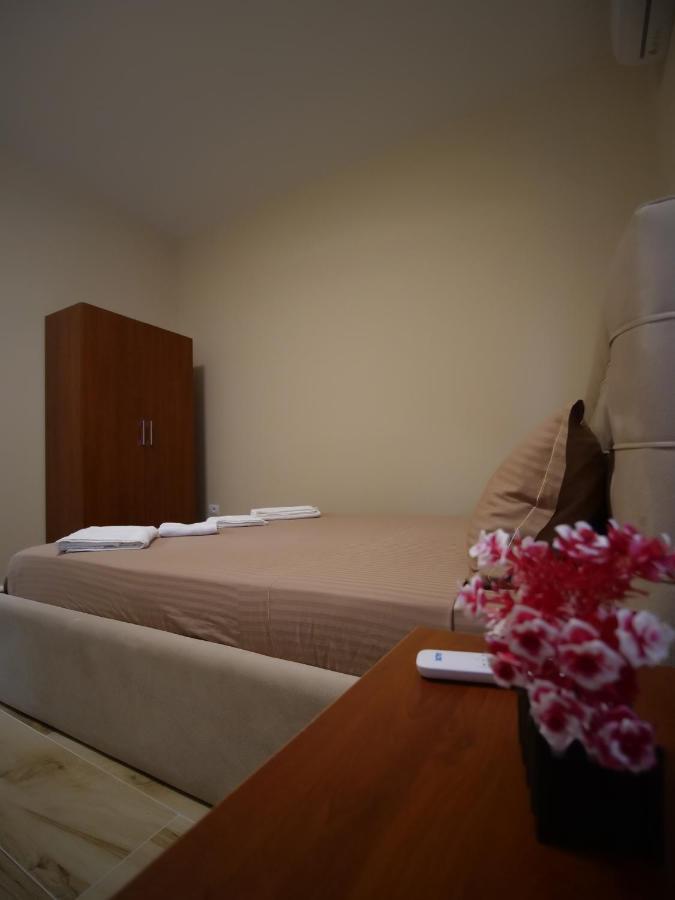 Hanna & Solei Hotel Berat Bagian luar foto
