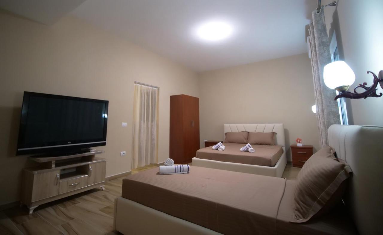 Hanna & Solei Hotel Berat Bagian luar foto