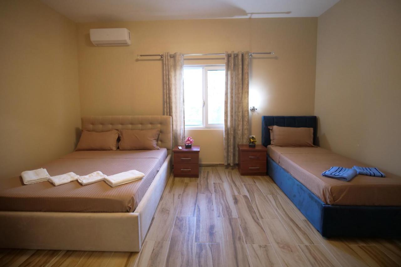 Hanna & Solei Hotel Berat Bagian luar foto