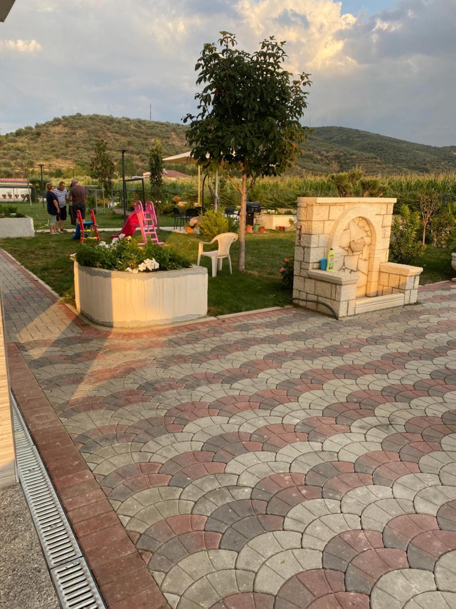 Hanna & Solei Hotel Berat Bagian luar foto