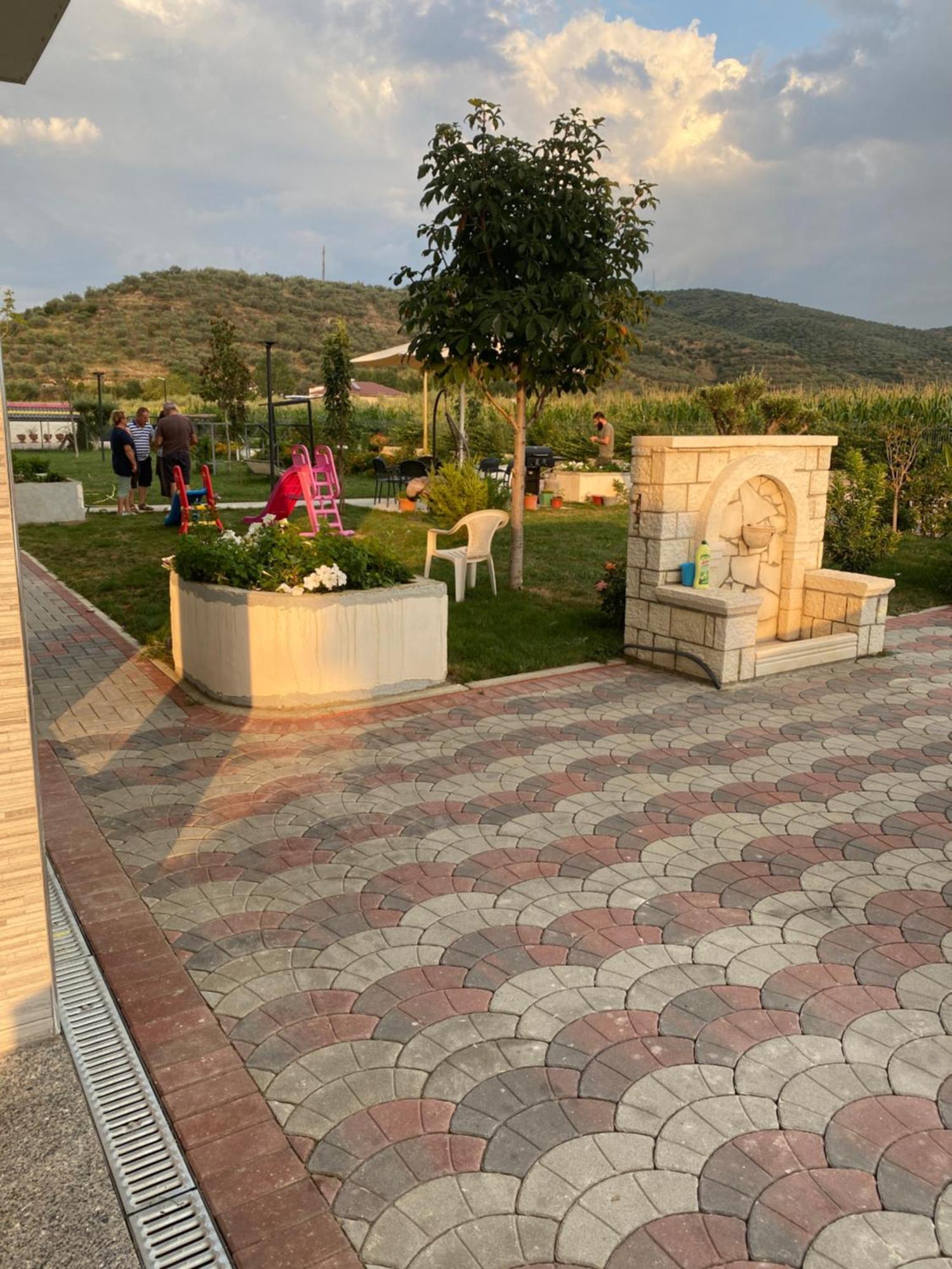 Hanna & Solei Hotel Berat Bagian luar foto