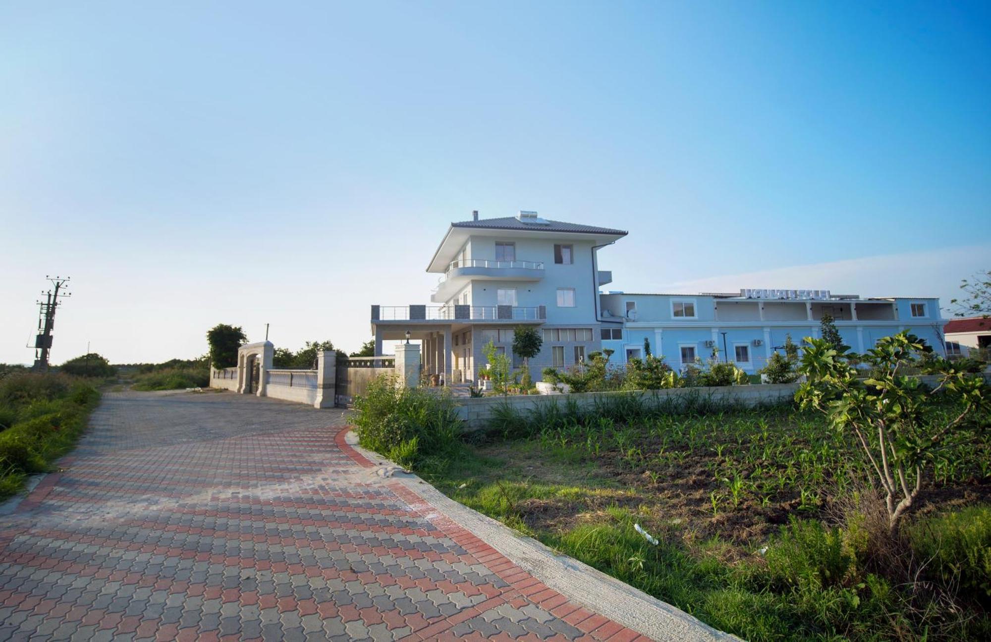 Hanna & Solei Hotel Berat Bagian luar foto