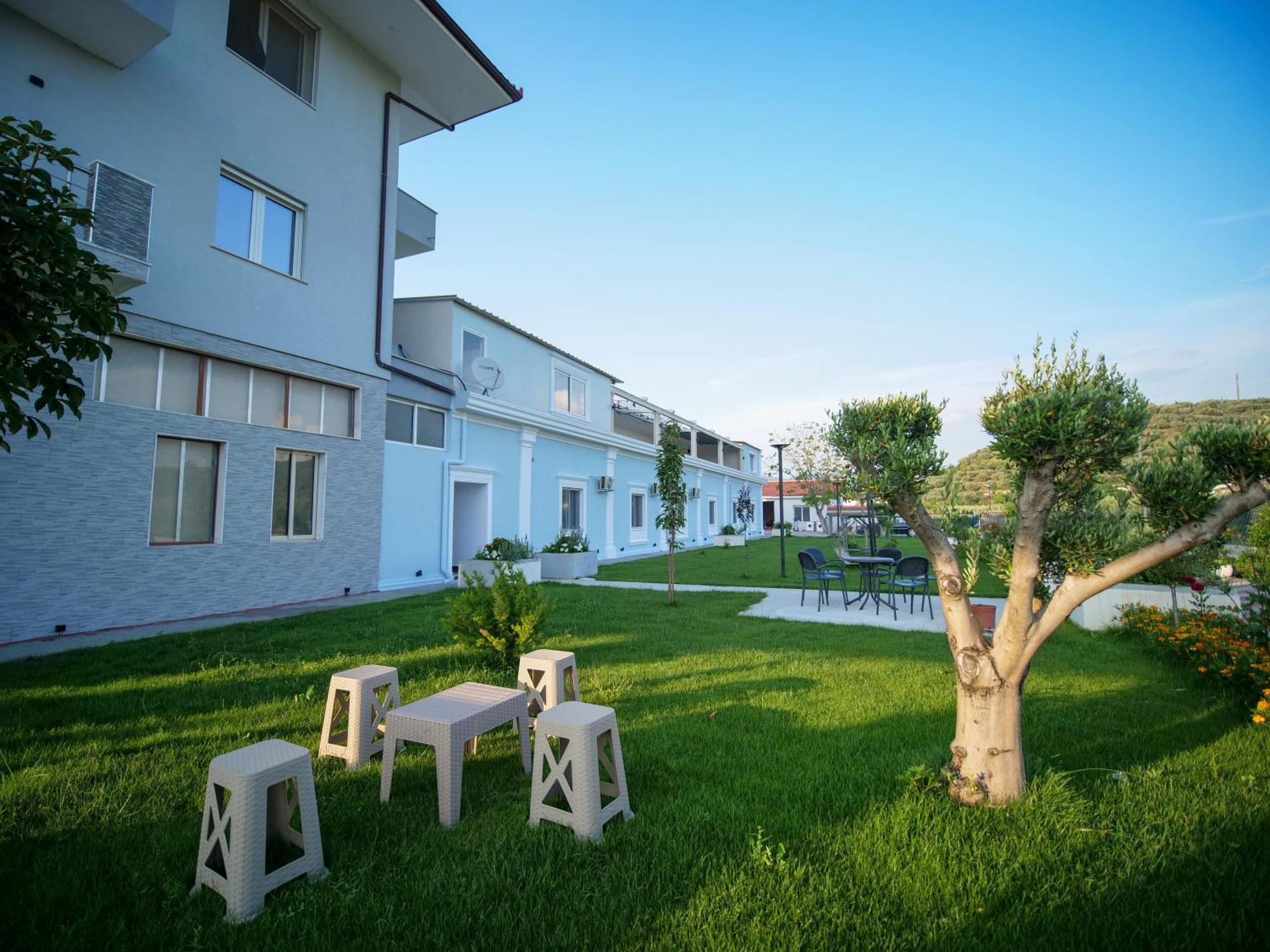 Hanna & Solei Hotel Berat Bagian luar foto