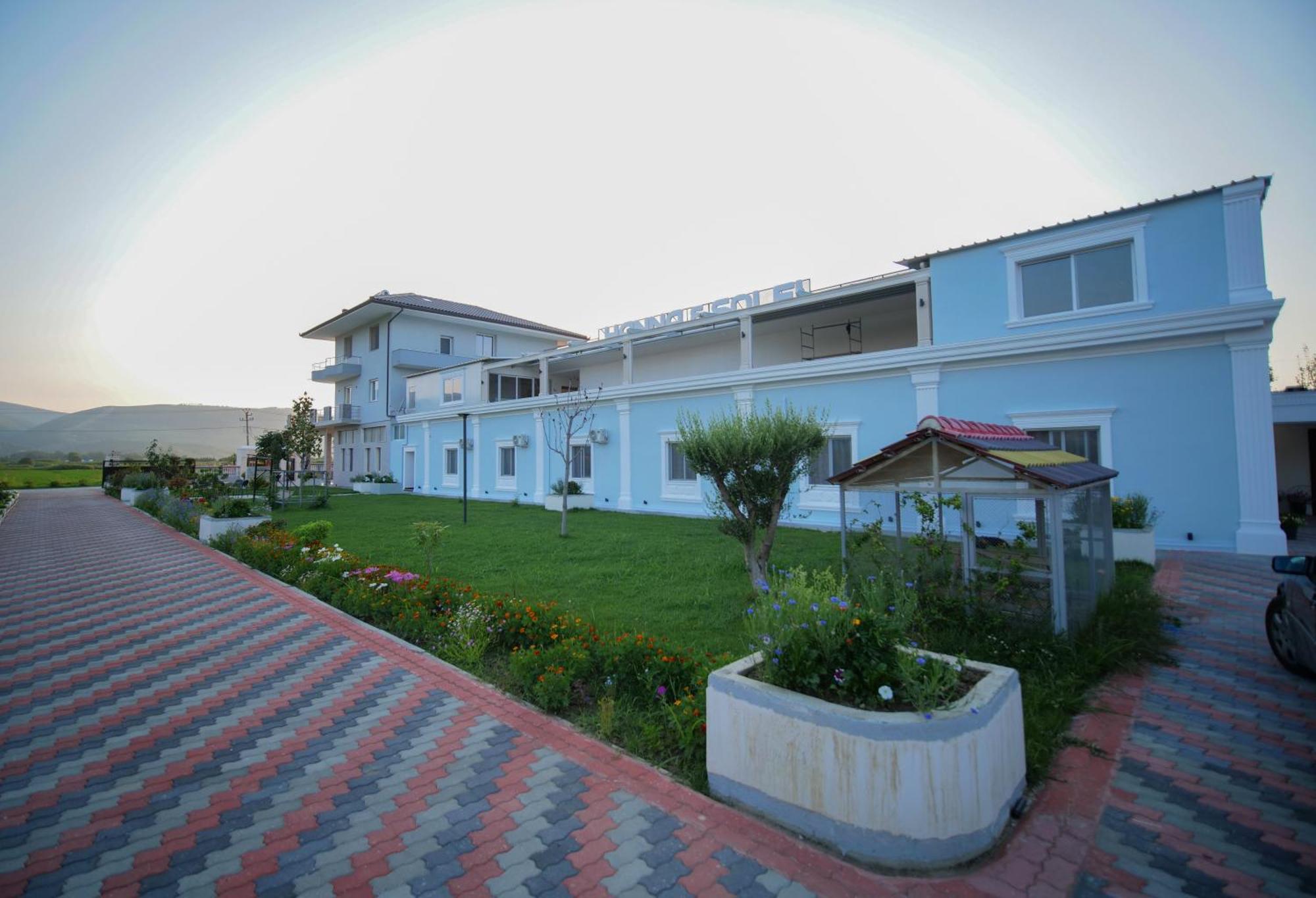 Hanna & Solei Hotel Berat Bagian luar foto