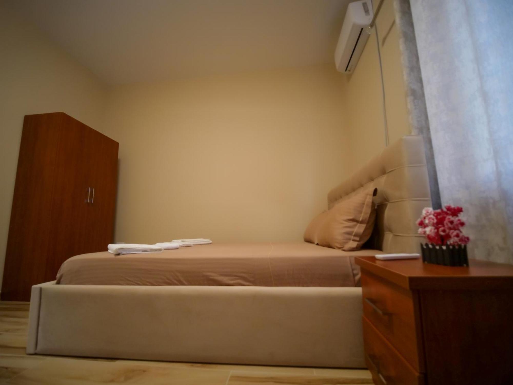Hanna & Solei Hotel Berat Bagian luar foto